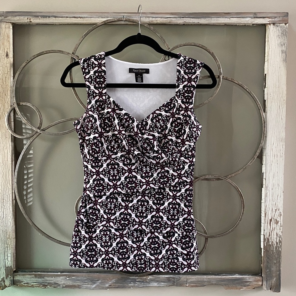 WHBM Shirt. Very Gently used, XS - lined, stretch